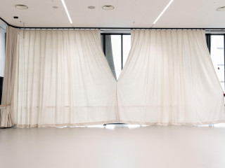 Acoustic Wool Serge Panne on OrientTrack by ShowTex in the Amare Rehearsal Studio