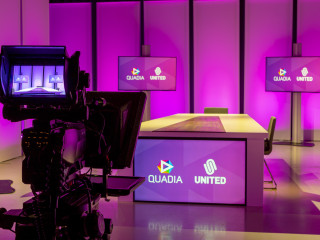 ShowTex Backlit Premium for Webcast Studio Quadia
