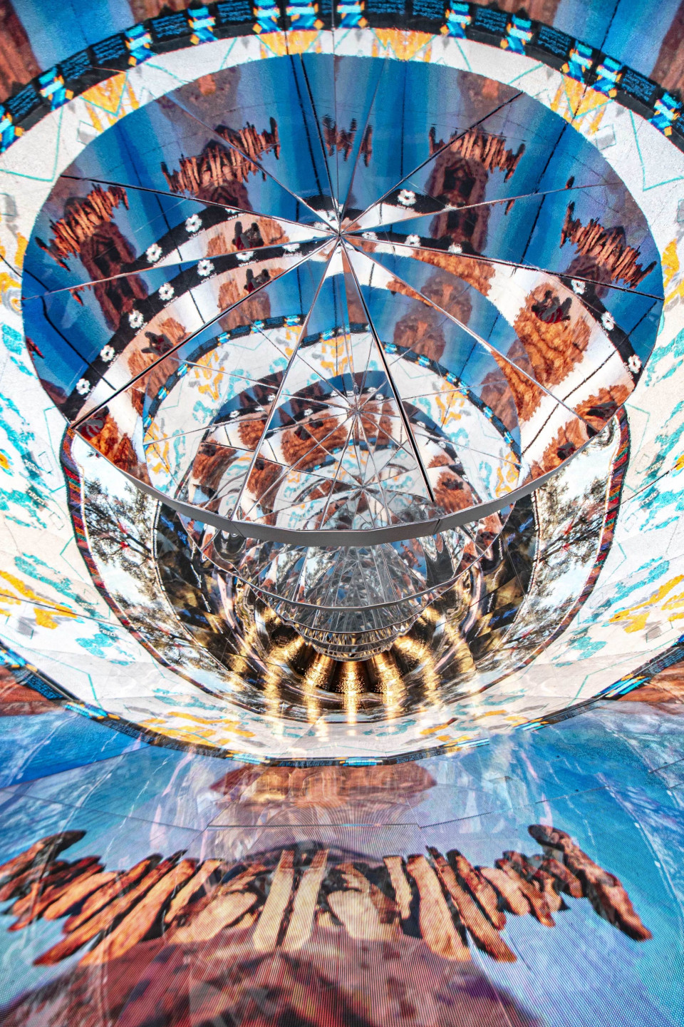 Kaleidoscopic GiantMirror by ShowTex at CityScape Global