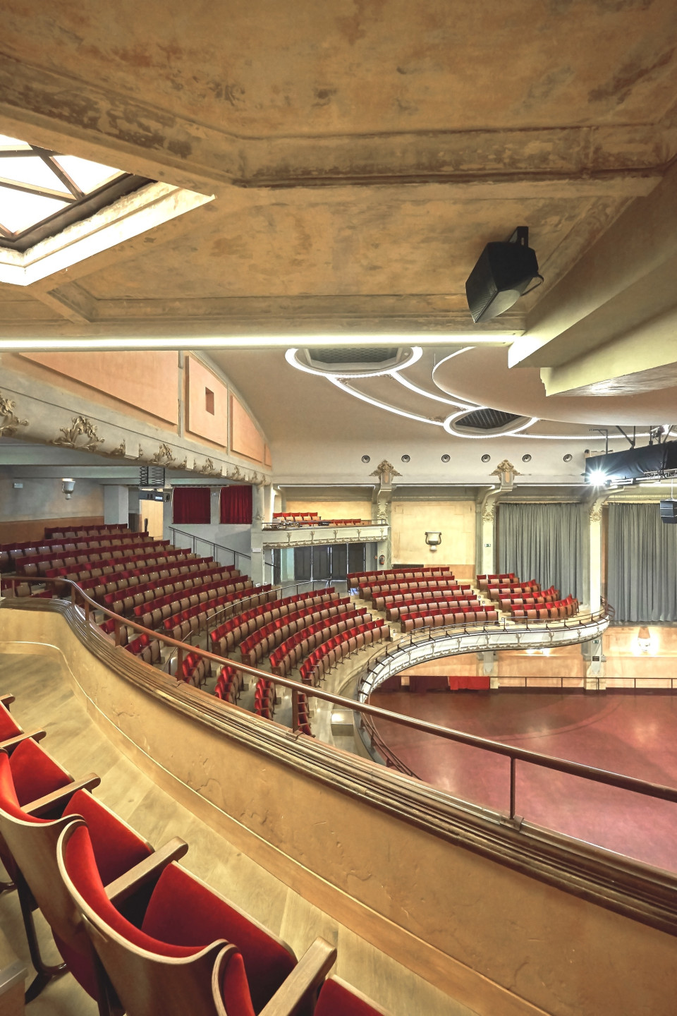 ShowTex acoustic solutions for De Roma