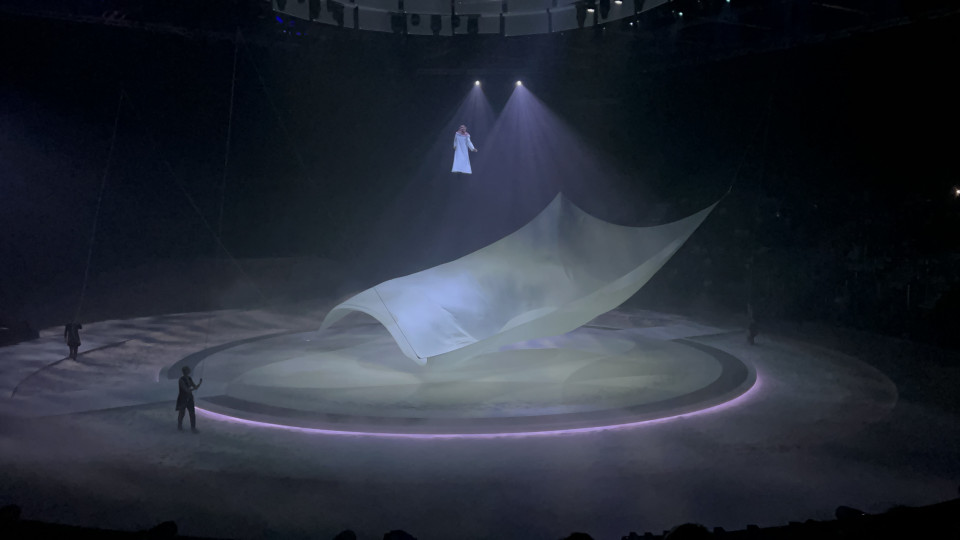 Terhal: prints & projection on stage fabrics by ShowTex
