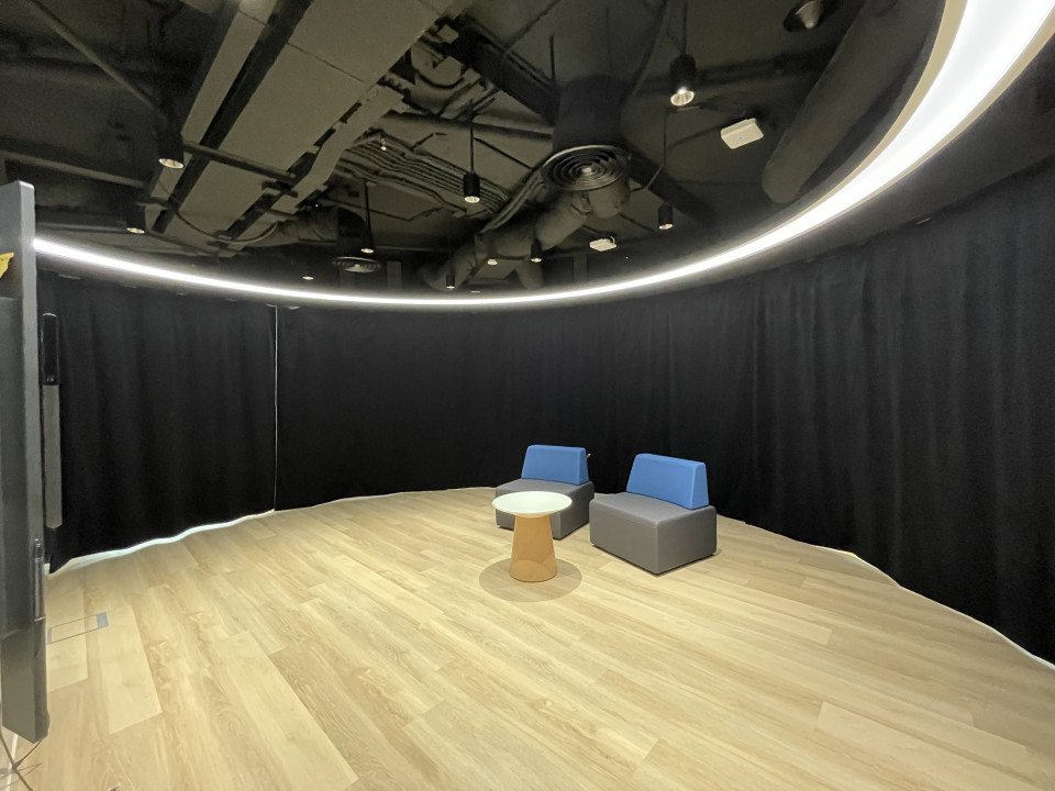 Velvet separation drapes for multi-purpose office