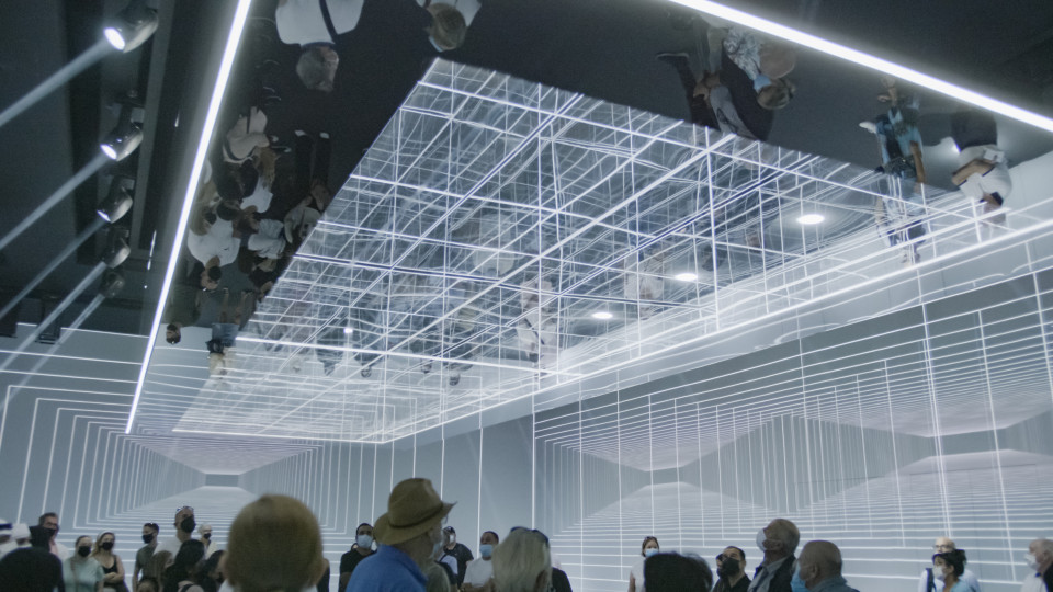 GiantMirror mirror effects at world exposition Expo 2020 Dubai