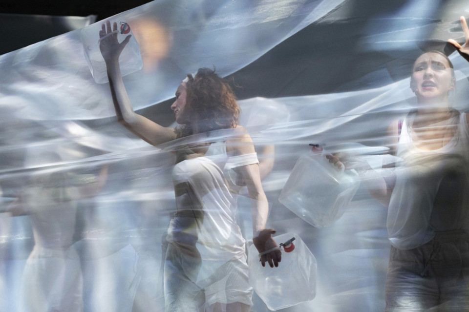 Woollen acoustic curtains and sheer stage props
