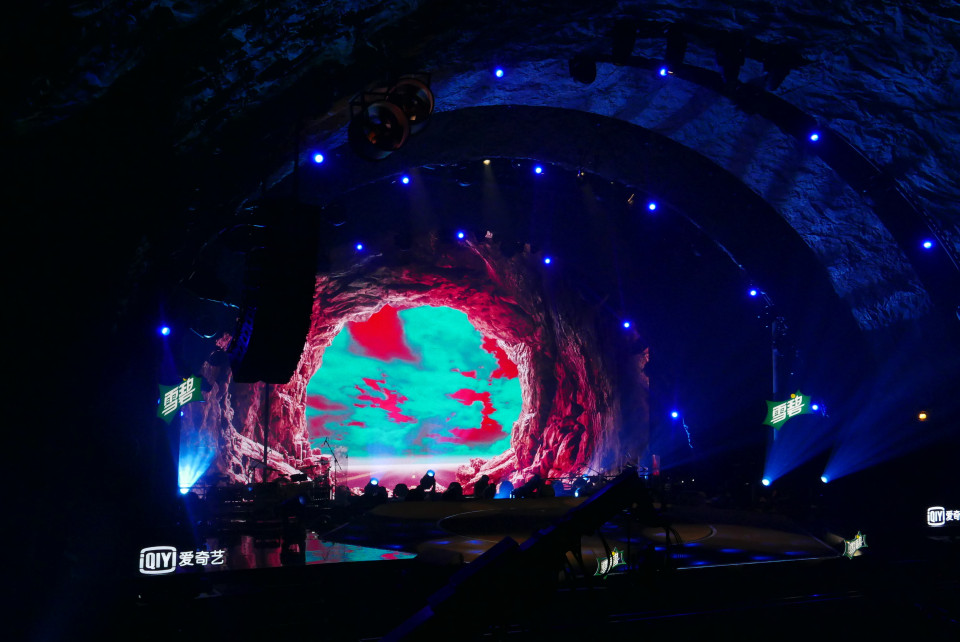 ShowTex AluShape Dessin for I am Singer Songwriter
