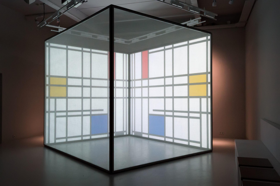 ShowTex GobelinTulle, Blackout Double for The Mondriaan House