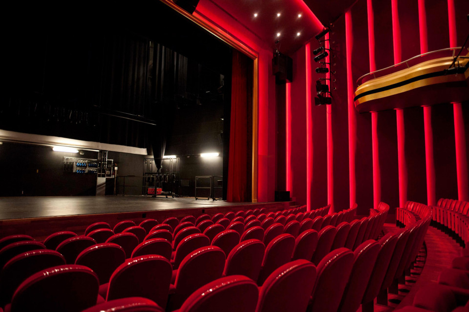 ShowTex Velours Gaudi, Wool Serge Panne, GobelinTulle, Filled Cloth, Molton for DeLaMar Theatre