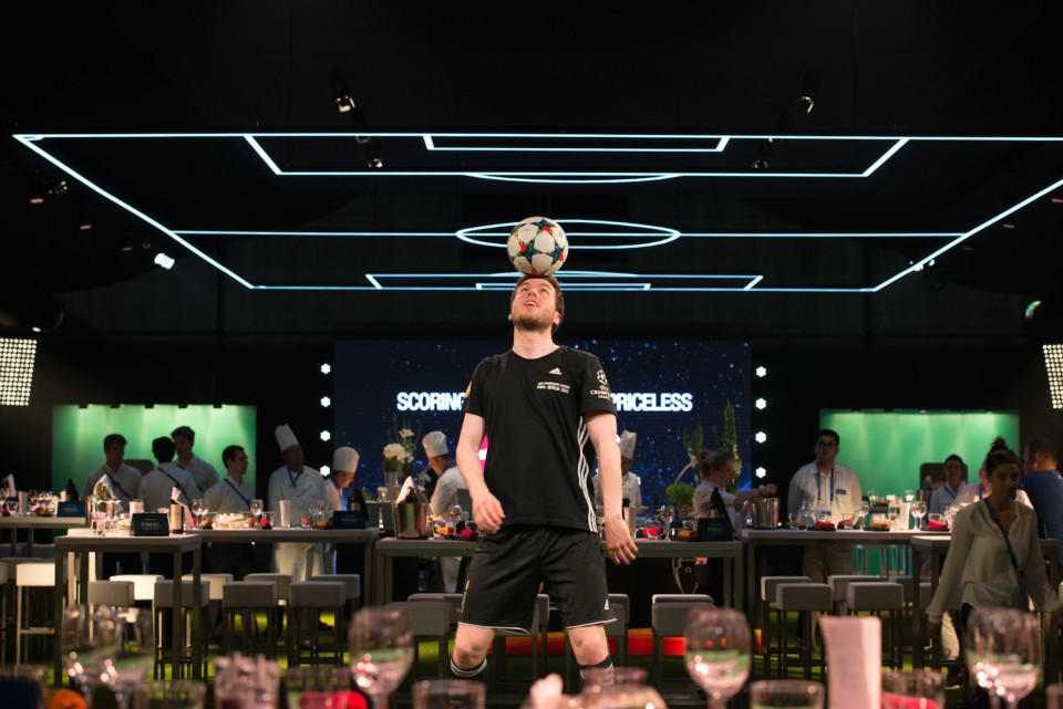 ShowTex EasyDrape, PolyStretch P8 CS Matt, Cyclo 200 for MasterCard VIP lounge UEFA Champions League Final