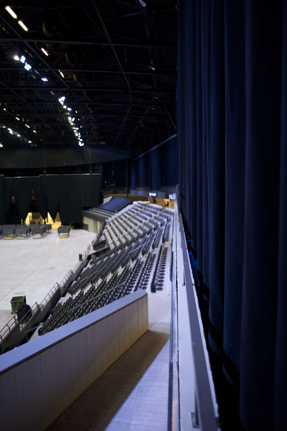ShowTex Wool Serge Panne, Velours Paris CS for Ahoy Arena Rotterdam
