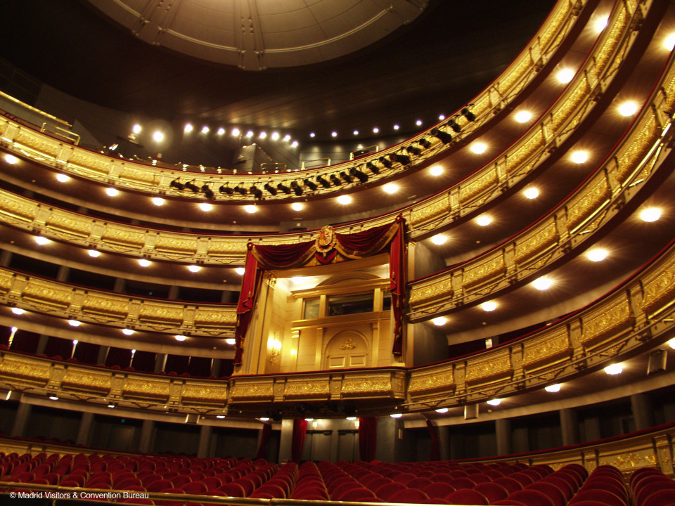 ShowTex Horizontal Chaintrack for Teatro Real